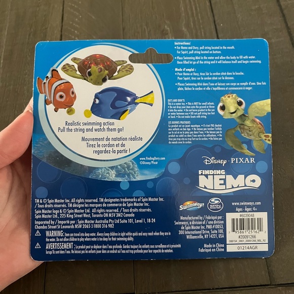 Disney turtle swimming mini water toy - Picture 2 of 2